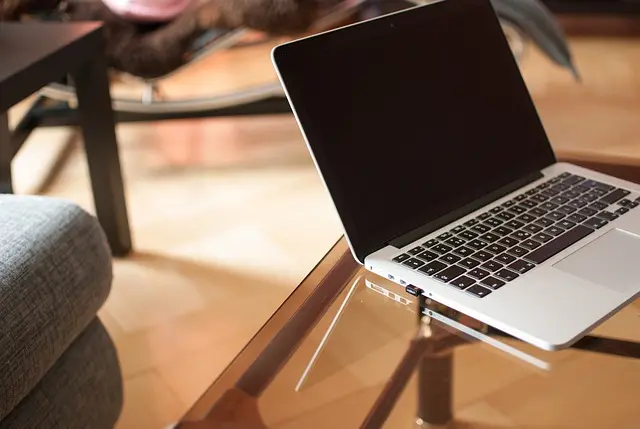 Comment Évaluer la Stabilité de Votre Connexion Rapide