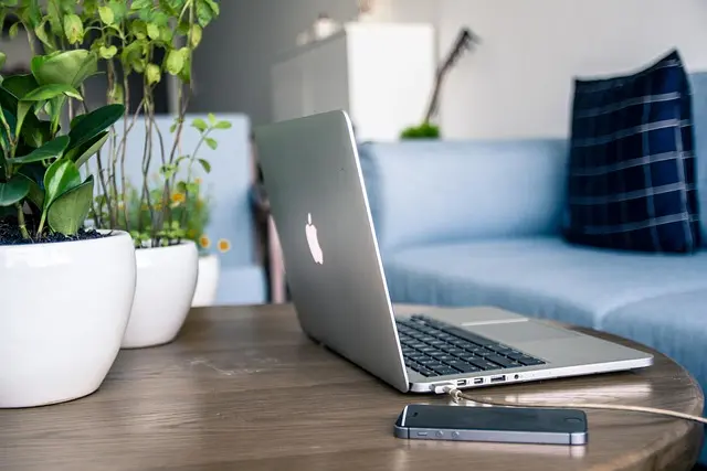 Guide Pratique pour Améliorer la Latence de Votre Connexion Rapide